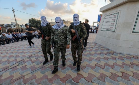 דובר צה"ל למחבלי חמאס: "מה תבחרו לעשות?"