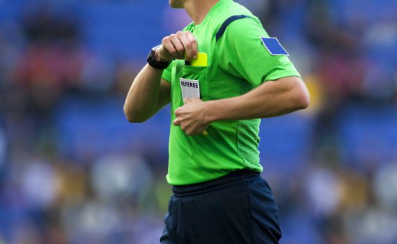 שופט הכדורגל ניב שטייף נפצע מפגיעת נ"ט בצפון