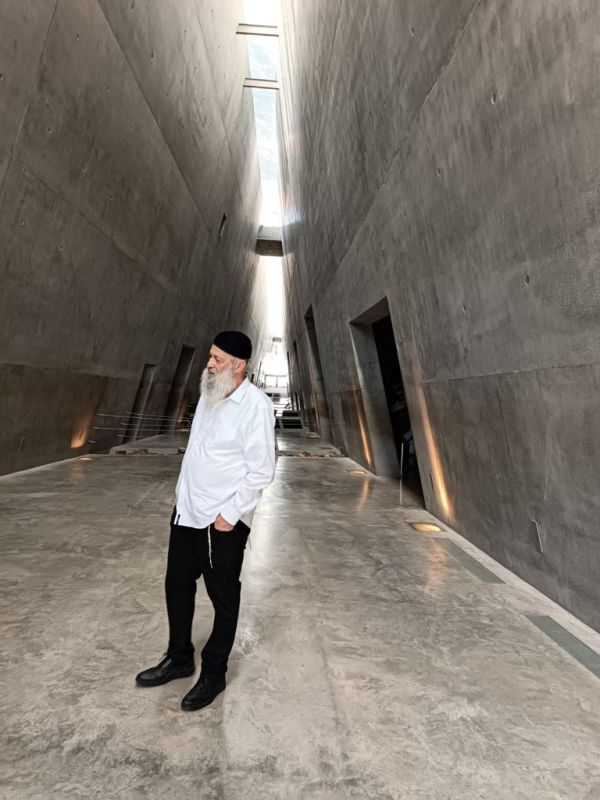 יד ושם ושולי רנד בחידוש מדהים ל'אני מאמין' | צפו