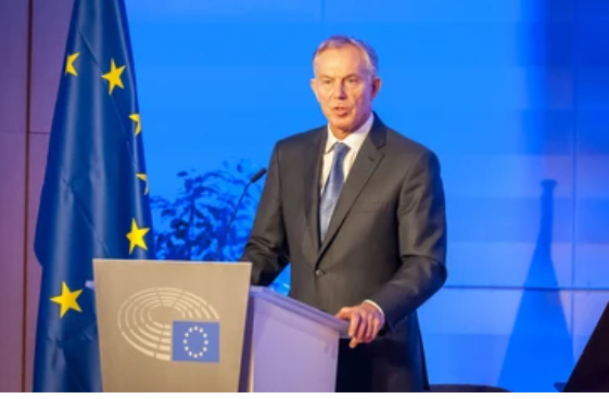 דוברו של טוני בלייר מכחיש בתוקף: "לא ישקול דבר כזה"