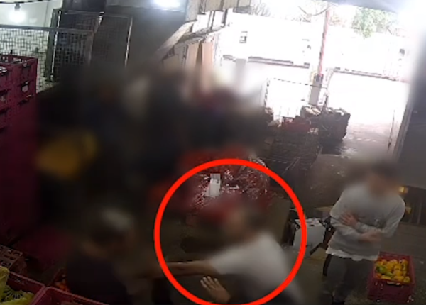 אישום: סדרן סופר בגבעתיים דקר עובד אחר בגלל ויכוח