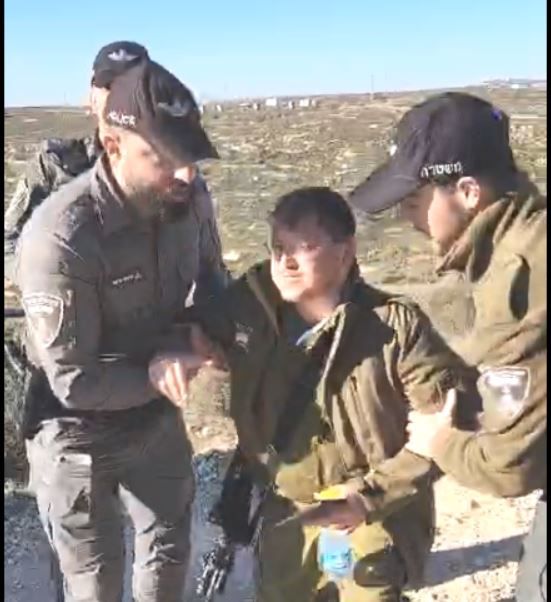 חייל מילואים ביקש להגיע ביתו שנחרב ונחסם. צפו