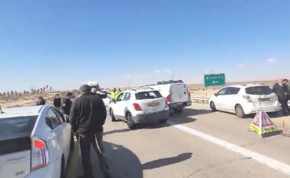 המשטרה חסמה מפגינים מלחסום את מעבר ניצנה