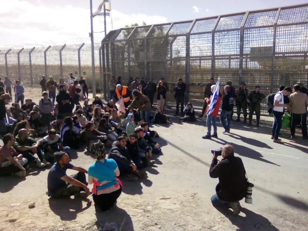 גם היום: מעבר ניצנה נחסם למעבר משאיות