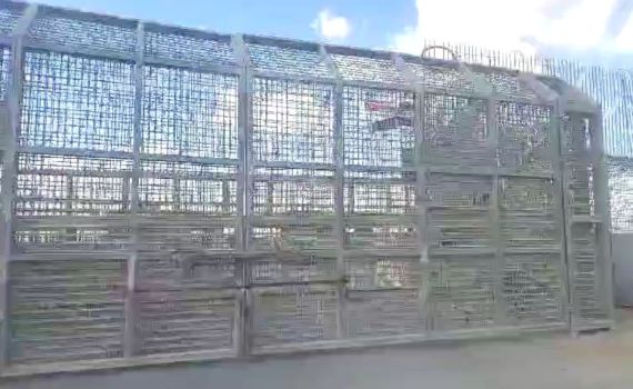 גם מעבר ניצנה נחסם: משאיות הסיוע חזרו למצרים