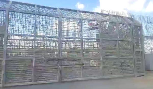 גם מעבר ניצנה נחסם: משאיות הסיוע חזרו למצרים