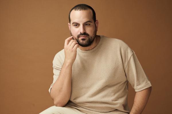 "להחזיק חזק": עקיבא בשיר מלחמה חדש