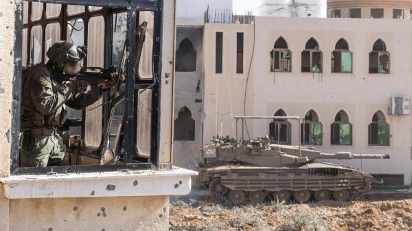 צפו: כטב"מ חיסל מחבלים שהעמיסו משאית אמל"ח