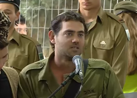 אלעד חזר להילחם במקום שאחיו נפל. צפו