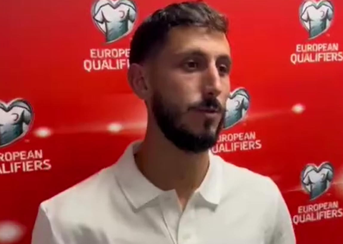 בושה: השחקן הישראלי הושעה כי הקדיש שער לחטופים