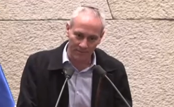 חילי טרופר משיב לאמסלם: "תתנצל על השפה הנמוכה"