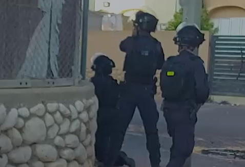 תיעוד דרמטי: הקרב על חילוץ בני הערובה באופקים