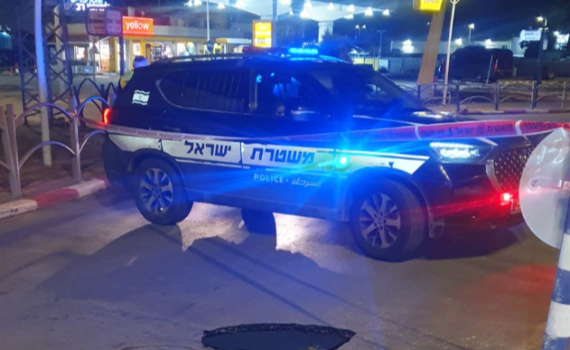 נזקי מזג האוויר | בור נפער בכביש: "אל תגיעו למקום"