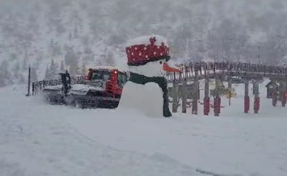 שלג כבד בחרמון; זרימות אדירות בנחלים. צפו בתיעוד