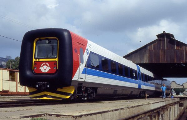 אחרי 31 שנה, הרכבת נפרדת מהקרונות האהובים