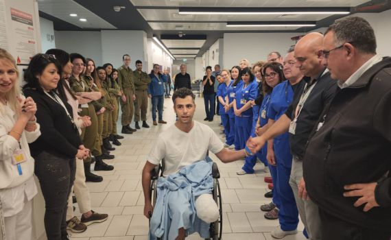 מרגש: הלוחם שנפצע אנוש, השתחרר מבית החולים