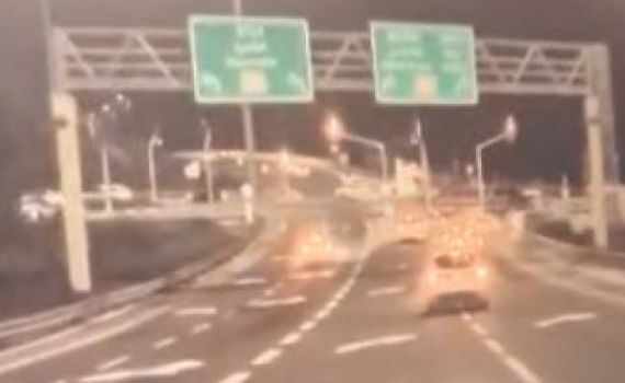 התאונה בצפון: רכב נמלט משוטרים וחצה באדום. צפו