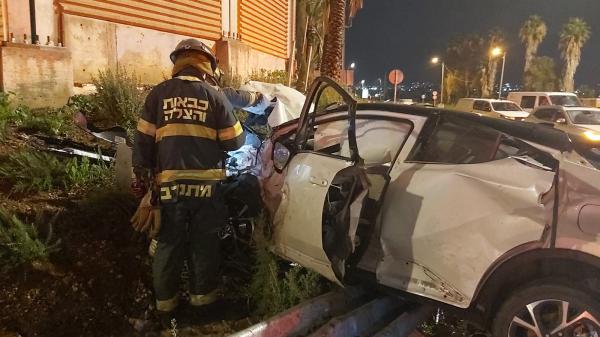 תאונה קטלנית בראש העין: נהג נהרג ועוד 2 פצועים