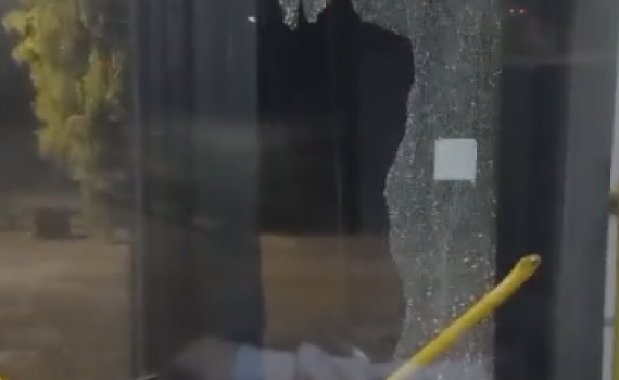 הנהג דרש לקפל את הקורקינט והותקף באבנים