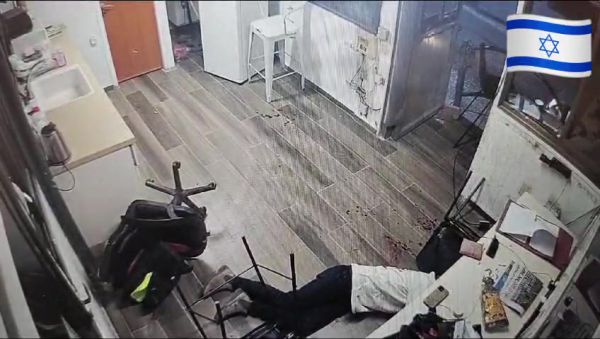 צפו: המחבל נוטרל, וניסה לירות בנשק שמצא