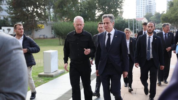 גלנט: הצבת חלופה לחמאס תסייע בהשבת החטופים