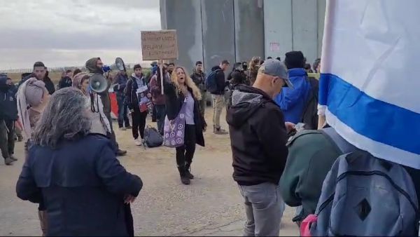 צה"ל נאבק בחסימות: מעבר כרם שלום הוכרז כשטח סגור