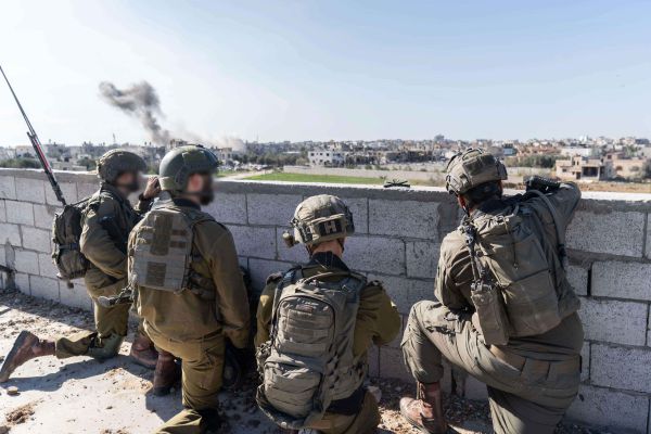 אלמוג בוקר נגד גלנט: ככה לא מנצחים מלחמה