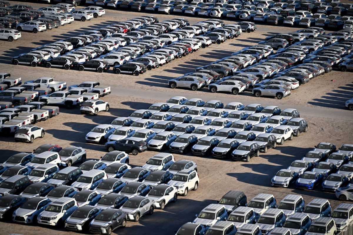 רגב וברקת ימליצו: מהלך דרמטי להורדת מחירי הרכב הפרטי