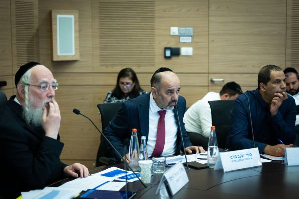 היערכות משרד הרווחה: תקציבי עתק ותלושי מזון