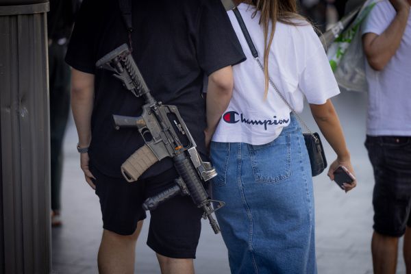 לוחמי מילואים שהשתחררו: "תנו לנו להישאר עם הנשק"