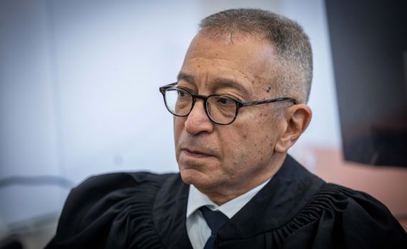 דרמה במשפט נתניהו: הפרקליט עוזב את הייצוג