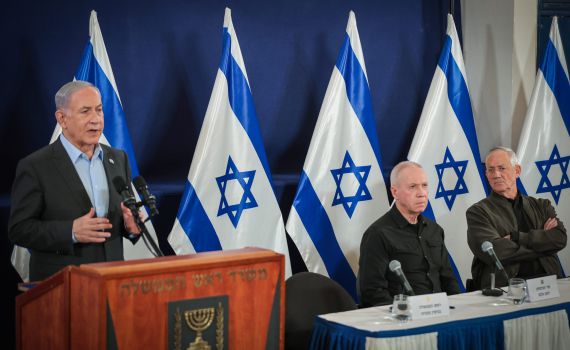 נתניהו, גלנט וגנץ: "מרכינים ראש, נחתור לניצחון המוחלט"