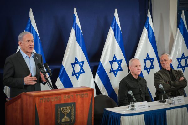 נתניהו, גלנט וגנץ: "מרכינים ראש, נחתור לניצחון המוחלט"