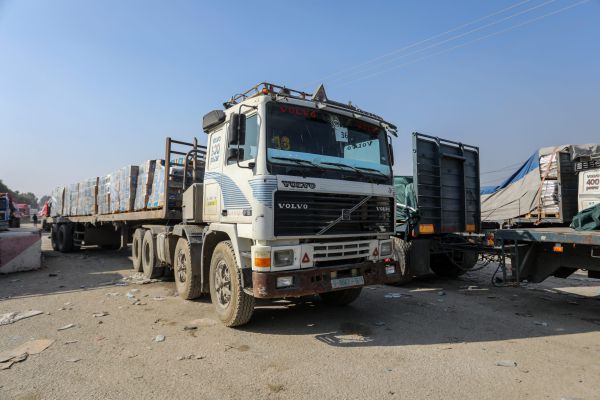 ישראל מאשרת: קטאר תעביר תרופות לחטופים
