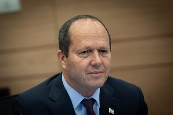 ניר ברקת הותקף ברשת: "כמה נמוך עוד תרד?"