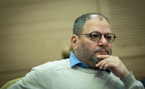 לפיד חשף: כך אצביע בעניין הדחת עופר כסיף