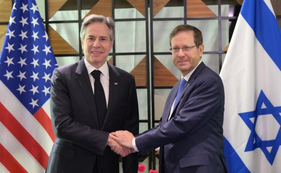 הרצוג לבלינקן: אין דבר יותר זוועתי ומגוחך מהטענה הזו