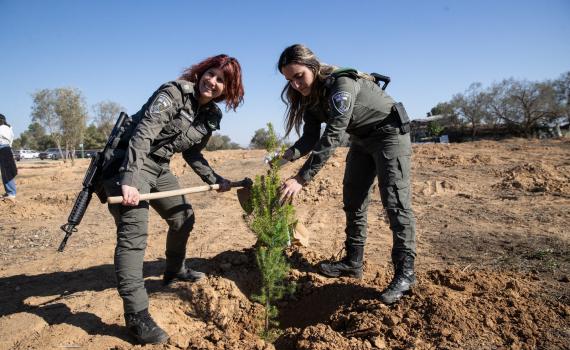 "דרך הגיבורות": קק"ל חנכה דרך לגיבורות המלחמה