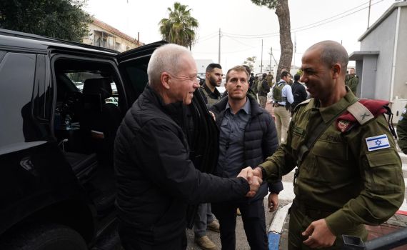 בזמן מלחמה: הפריט ברכב של גלנט שמסביר הכל?