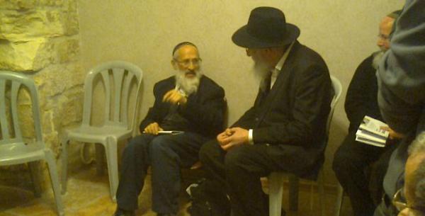 הרב טאו והרב אבינר במכתב משותף