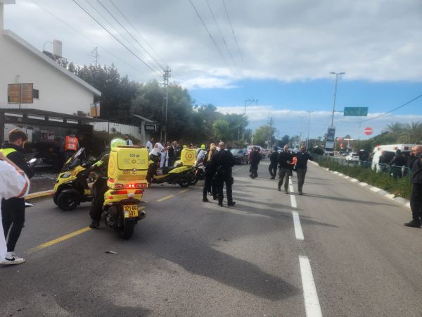 לאחר הפיגוע: תושבי רעננה התבקשו לא לצאת מבתיהם