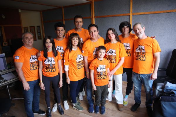 "קוראים לי ג'ינג'י": כוכבי הילדים בשיר למען משפחת ביבס