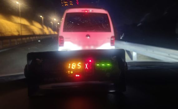 כפול מהמותר: ערבי נעצר לאחר שנהג במהירות של 185 קמ"ש