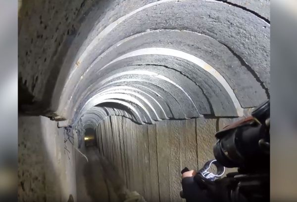 פסע מהגבול: צפו במנהרה שחיברה בין חלקי הרצועה