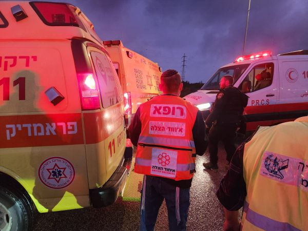 הולך רגל נפצע קשה מפגיעת רכב בירושלים