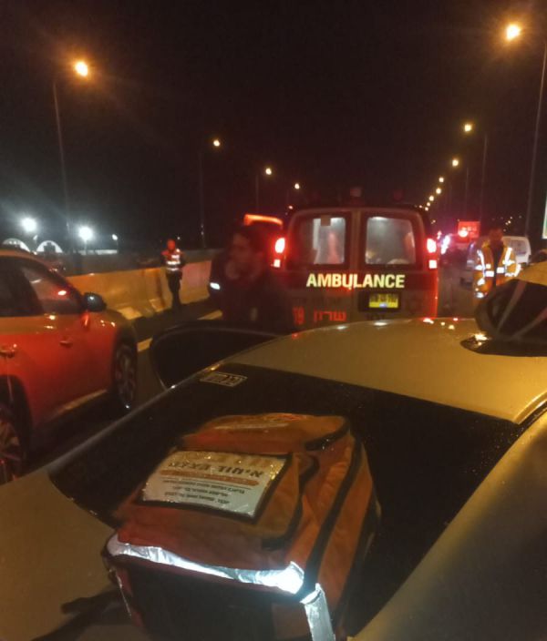 כביש 4: 14 פצועים בתאונת דרכים, שניים באורח קשה
