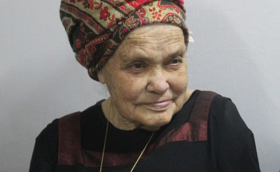 "בגיל 75 עלתה עם מקל את מצדה"