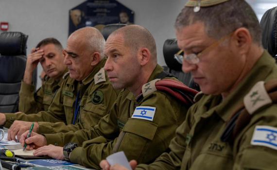 פינקלמן למפקדים: "אתם עמוד האש של המדינה"