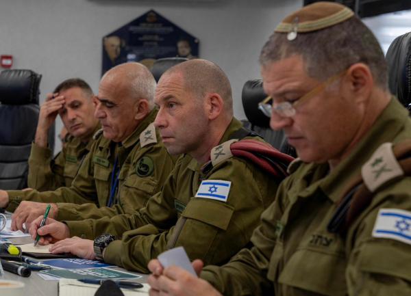 פינקלמן למפקדים: "אתם עמוד האש של המדינה"