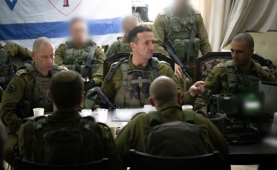 צבא העם תובע מקום ליד שולחן המטכ"ל